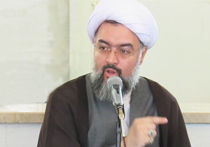 مذاکره برای سازش با آمریکا، آغاز سرسپردگی است