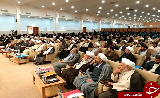 تاکید حوزه های علمیه به آموزش های اجتماعی و سیاسی /وظیفه مادری مانع فعالیت بانوان نیست