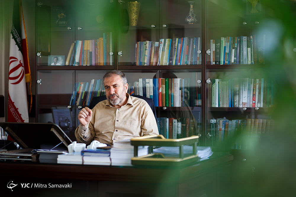 تعیین مکان تجمعات تصمیم شورای شهر تهران بود و از ما سوالی نکردند/مکان یابی تجمعات اولویت مردم نیست/از مقامات پاکستانی خواستیم که جلوی مانور گروهکهای تروریستی را بگیرند