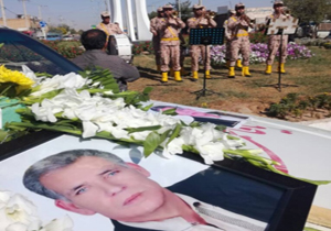 تشییع پیکر جانباز شهید در دودج داریون شیراز