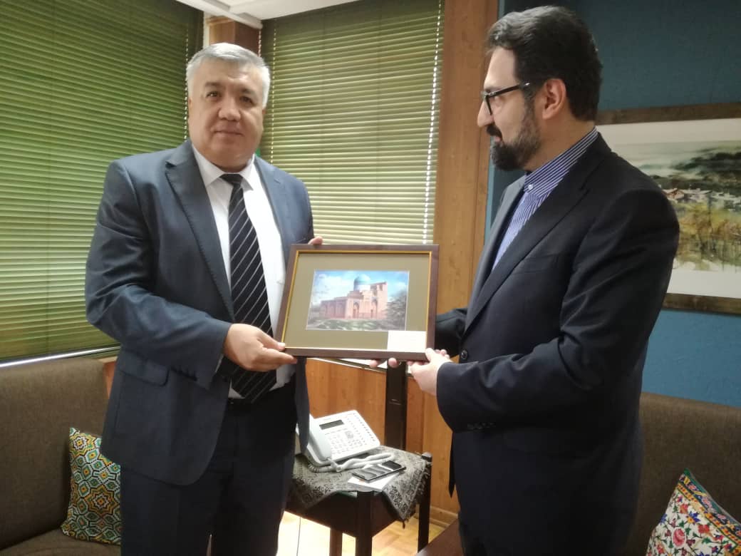 دیدار سفیر ازبکستان با معاون امور هنری/ لزوم حضور ایران در «جشنواره موسیقی مقام»