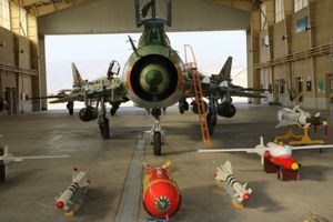 دستیابی ایران به تکنولوژی خاص جنگنده&zwnj;های روز دنیا/ &laquo;بکاو و بکش&raquo; با همکاری آنلاین پهپاد و سوخو ۲۲ سپاه+عکس