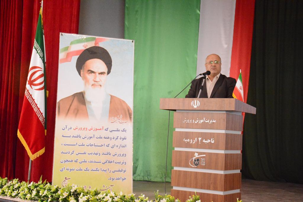 مشارکت ۱۲۴۰ آموزش دهنده نهضت سوادآموزی آذربایجان غربی در طرح آموزش عملی نماز