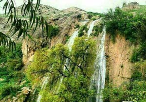 چشم‌اندازی از آبشار جذاب و بی‌نظیر در «شاوله» + فیلم