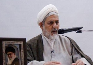 پلاکارد مراسم فیضیه با هدف حاشیه سازی تصویربرداری شد