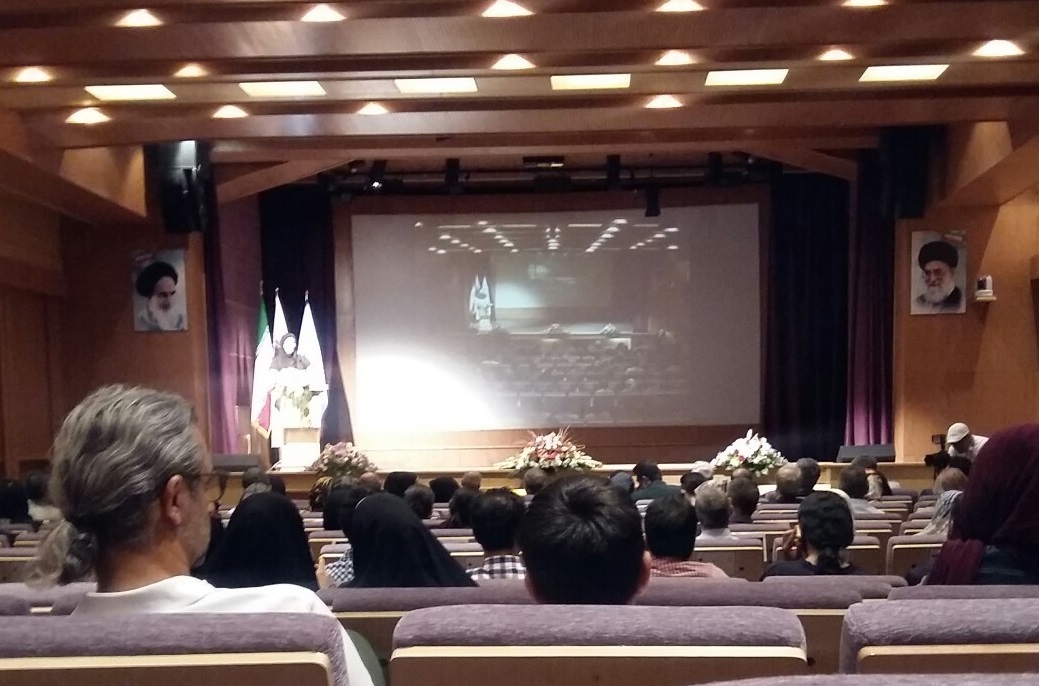 صنایع دستی به تنهایی یک رسانه است