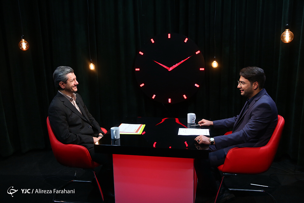 پالیزدار: عملکرد وزیر سابق صمت در موضوع خودرو باید رسیدگی شود/اتهامات «عراقچی» را ضابطین قضایی هم نمی دانستند/آذری‌جهرمی استاد ما است/ افشاگری اگر دقیق نباشد جز تخریب کار دیگری نمی‌کند
