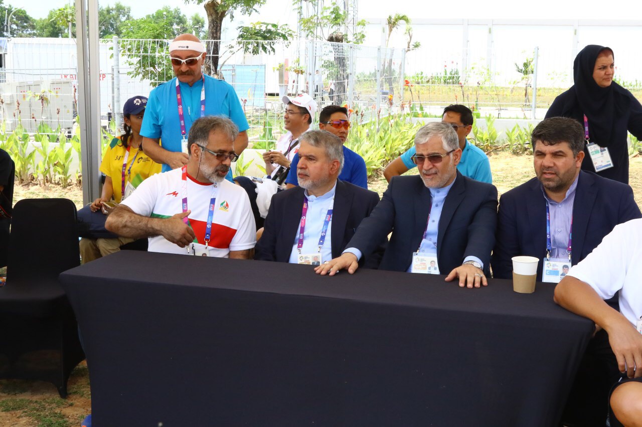 اخراج ۴ بسکتبالیست ژاپنی از تیم ملی / شمشیر بازی در تاریکی اخراج ۴ بسکتبالیست ژاپنی از تیم ملی / شمشیر بازی در تاریکی