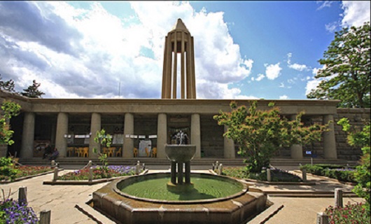 بوعلی سینا طبیبی که به جسم وجان جلا می بخشد