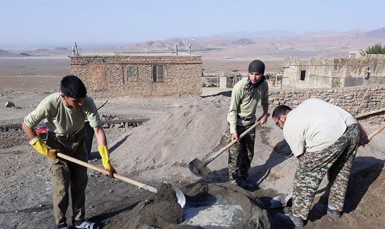 روایتی از همت بلند جهادگران جوان در روستایی محروم / برایت &laquo;سرپناه&raquo; می&zwnj;سازیم+ تصاویر