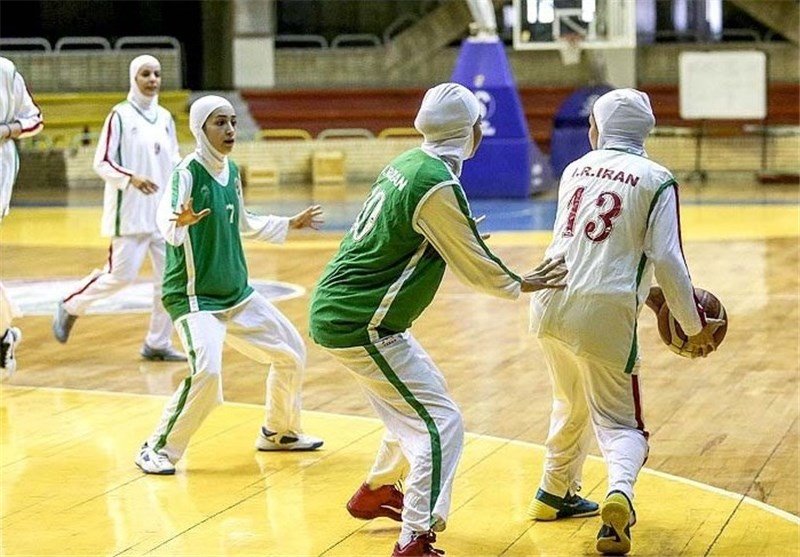 مسابقات بسکتبال دختران در یزد آغاز شد