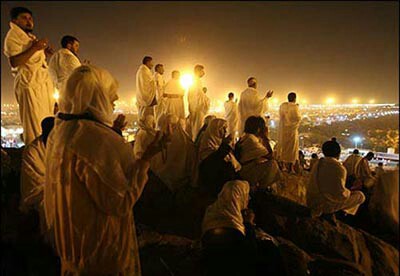 عرفه روز شناخت حق و ادای حق معبود است