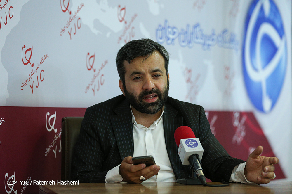 شعرخوانی حسن لطفی به مناسبت ولادت امام رضا (ع)