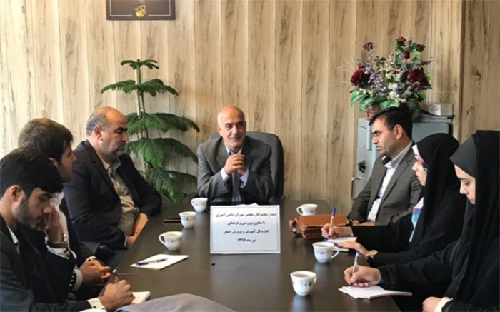 نمایندگان مجلس دانش آموزی مشاوران امین آموزش و پرورش هستند