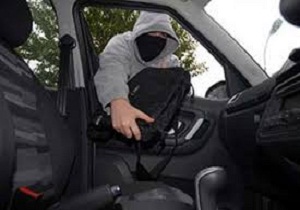 دستگیری سارق حرفه ای با 11 فقره سرقت در کرمانشاه