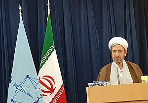 هر خطایی از خادمان جامعه، برای مردم غیرقابل قبول است