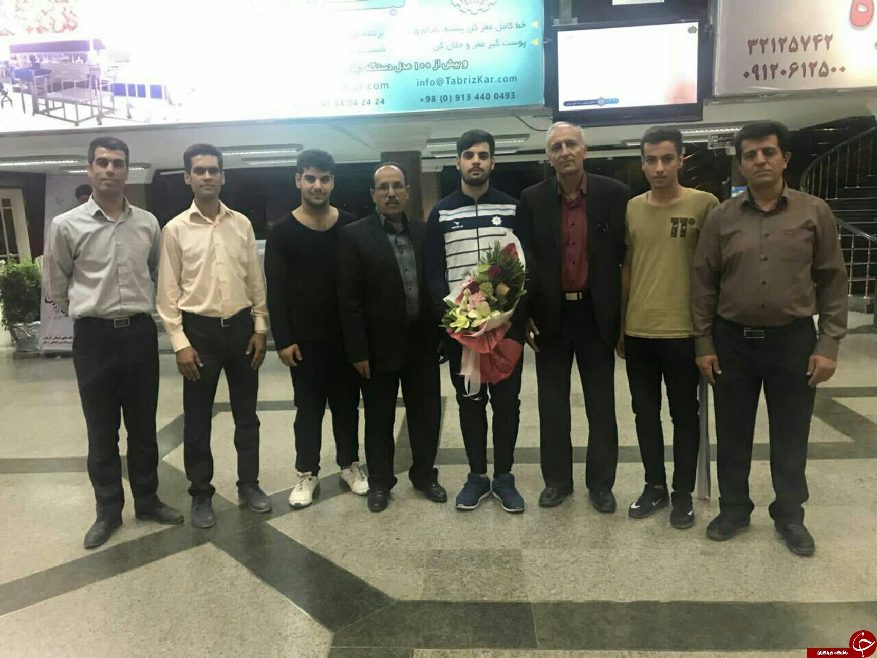 استقبال از نایب قهرمان رقابت های دانشجویان جهان در کرمان + تصاویر