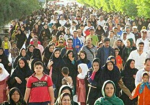 برگزاری همایش پیاده روی خانوادگی در کرمانشاه