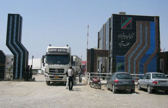 گمرک سرخس و باجیگران نیمه فعال شد / افزایش کامیون&zwnj;های ترانزیت در گمرک لطف آباد