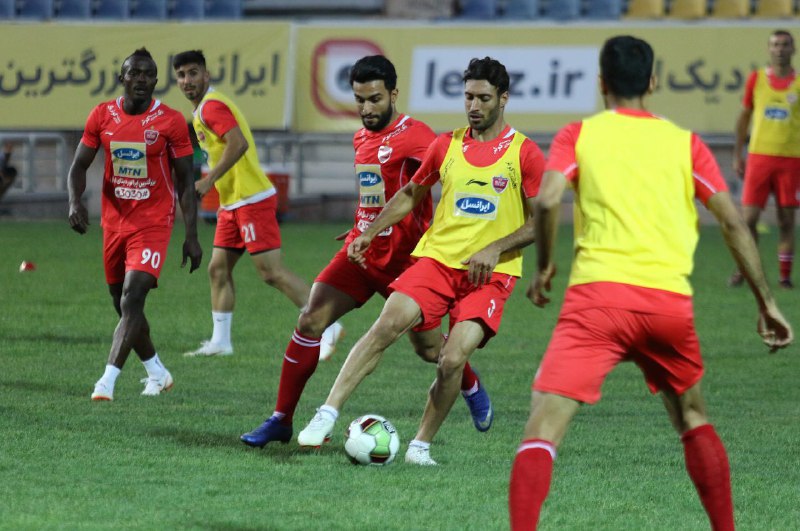 اسامی ۲۰ بازیکن پرسپولیس برای بازی مقابل صنعت نفت آبادان