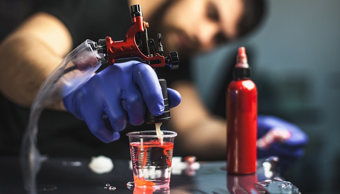 اگر علاقه مند به این رنگ&zwnj;ها هستید، ایدز و هپاتیت در یک قدمی شماست!