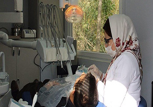 ارائه خدمات رایگان دندانپزشکی در مناطق کم برخوردار اشنویه