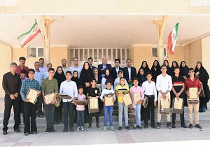 تجلیل از دانش آموزان ورزشکار در اردکان