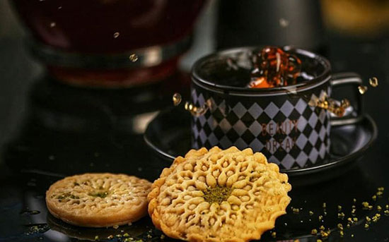چگونه شیرینی کلمپه سنتی کرمانی دست کنیم؟