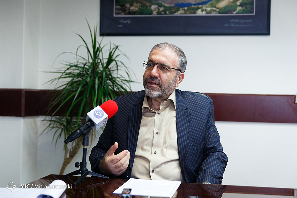 ویزای اربعین طبق نرخ رسمی ارز محاسبه می&zwnj;شود/منتظر نظر طرف عراقی در خصوص بازگشایی مرز مهران هستیم/ بدون بیمه&zwnj;نامه ویزای اربعین صادر نمی&zwnj;شود/ زائرین اربعین که به صورت زمینی تردد می&zwnj;کنند از عوارض خروج از کشور  مستثنی شدند