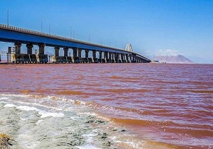 بازدید مدیر دفتر تلفیق و برنامه ریزی ستاد احیای دریاچه ارومیه از دستاوردهای جهاد دانشگاهی ارومیه