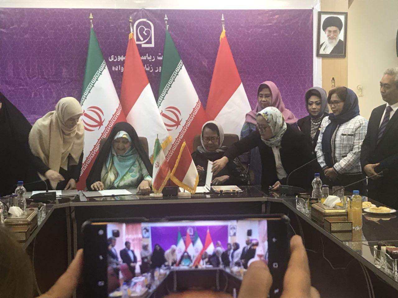 یادداشت تفاهم "توانمندسازی زنان و حمایت از کودکان" بین ایران و اندونزی امضا شد