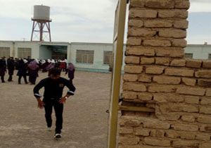 اوضاع نامناسب مدرسه روستای "میچان" + تصاویر