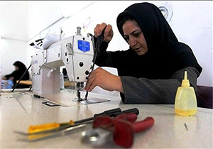 سرپرست ۷۰ درصد از خانواده‌های تحت پوشش کمیته امداد زن هستند