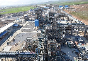 مشتریان خارجی خواهان بیش از چهار پنجم (۴/۵) تولیدات پتروشیمی مهاباد