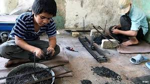 بزرگ مردان کوچک از جنس رنج