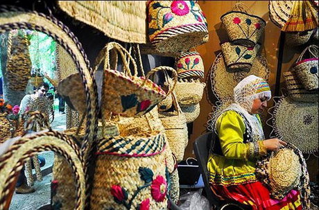 بهره مندی فعالان صنایع دستی خراسان رضوی از مزایای بیمه شغلی