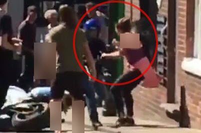 عمل هوشمندانه زن جوان در لحظه سرقت از جواهرفروشی+ فیلم//