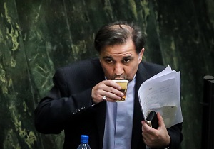 کواکبیان&zwnj; به صورت مشروط از توضیحات آخوندی قانع شد