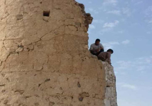 مرمت برج تاریخی کمارج در بخش کنار تخته شهرستان کازرون