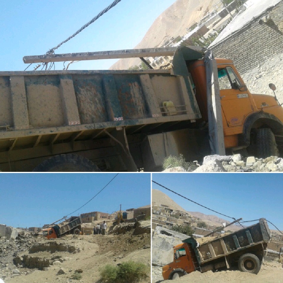 سقوط کامیون داخل گودال ۵ متری موجب قطع برق  روستا شد