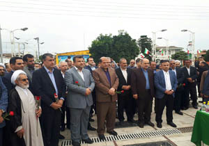 غبارروبی گلزار شهدا در ساری