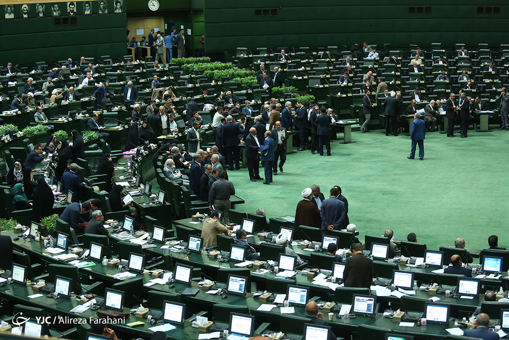 طرح دو فوریتی تأمین کالاهای اساسی تصویب شد