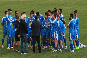 نورافکن در تمرین استقلال حاضر شد