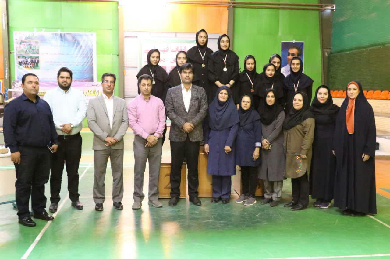 تهرانی ها جام قهرمانی را به خانه بردند