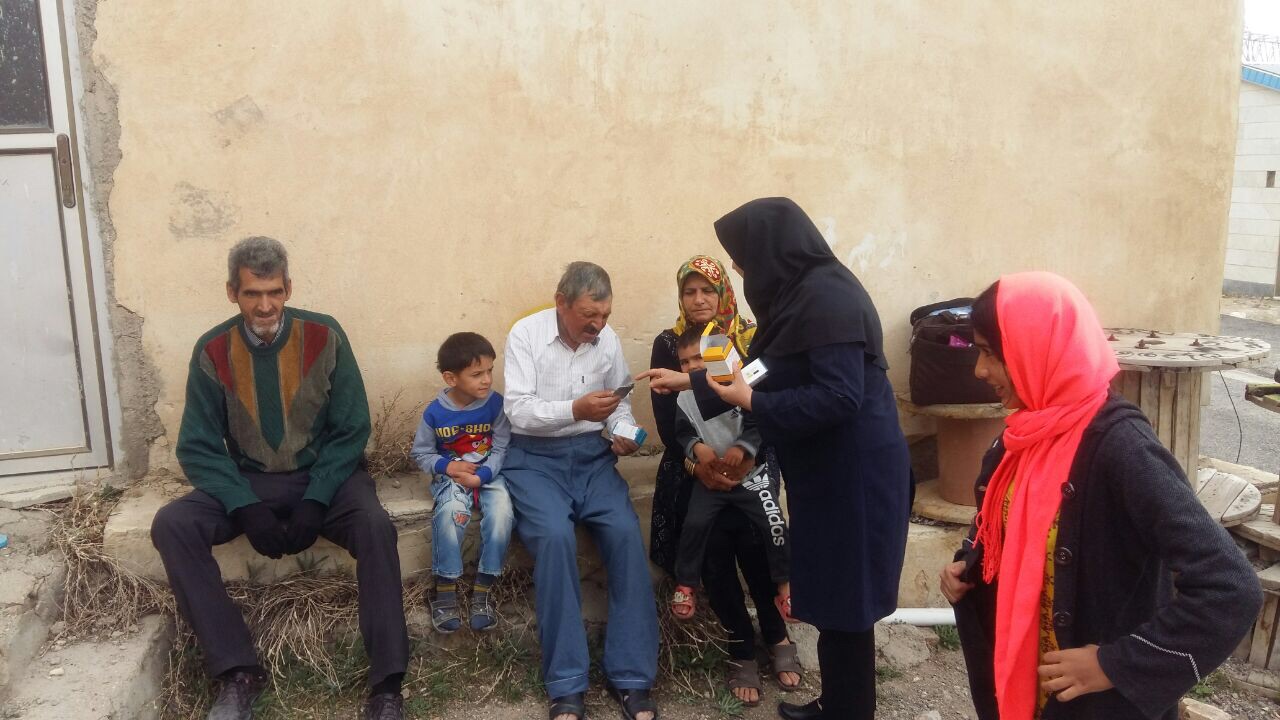 خبرنگار: جلیل&zwnj;نژاد/درد و دل&zwnj;های یک بهورز&zwnj; با مردم و مسئولان / گفت&zwnj;وگوی&zwnj; خواندنی از زبان یک بهورز که در روستا به مردم خدمت می&zwnj;کند / دردهای&zwnj; بهورزان&zwnj; که مسئولان باید آن را بشنوند / بهورزان&zwnj; چگونه سلامت روستاییان&zwnj; را تضمین می&zwnj;کنند؟