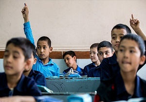 تحصیل 420 تا 500 هزار دانش آموز افغانستانی در کشور