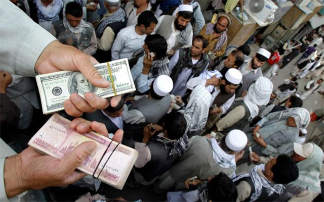 افزایش بی سابقه ارزش دالر در برابر پول افغانی
