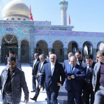 ظریف به زیارت حضرت زینب(س) رفت+عکس