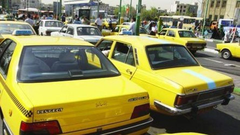 ایجادسرویس رایگان خودروهای عمومی درون شهری ایلام