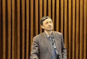 رئیس کمیته امداد  امام خمینی (ره) کشور وارد ساوه شد+برنامه‌ها